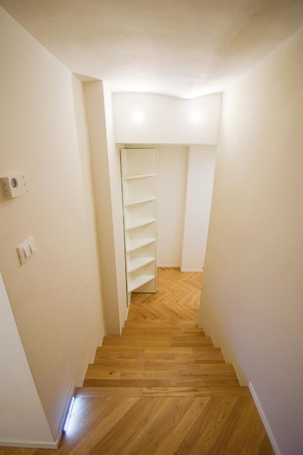 Sibilla Suite Apartment - Via Piella 14 Bologna Kültér fotó