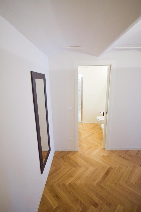 Sibilla Suite Apartment - Via Piella 14 Bologna Kültér fotó